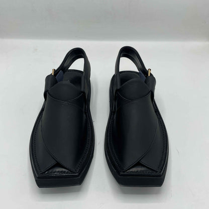 Kaptan Plain Black Peshawari Chappals